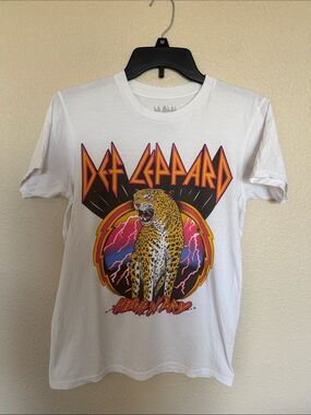Def Leppard Leopard Graphic Band Tee - White